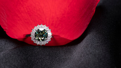 very beautiful diamond ring