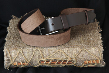 Men's belt made of genuine animal leather
