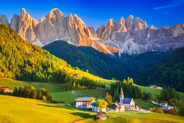 Val di Funes, Dolomiten in Norditalien, Geislerkamm © ecstk22