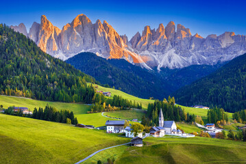 Val di Funes, Italy - Odle Ridge in Dolomites - South Tyrol - obrazy, fototapety, plakaty