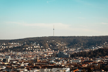 Obraz premium Blick auf den Fernsehturm Stuttgart, Baden-Württemberg