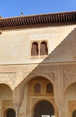 Fototapeta na wymiar Palais de l'Alhambra à Grenade , style arabo-andalou, en Andalousie dans le sud de l'Espagne