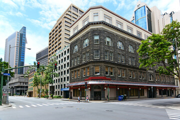Street view of historic buildings in the business district of downtown Honolulu on Oahu, Hawaii
