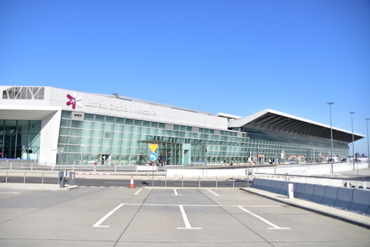 Lotnisko im. Chopina, Warszawa Okęcie, terminal pasażerski, Odloty, Przyloty,
