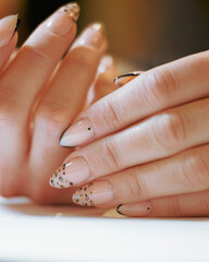 Manicure gel nailart Soakoff with gel polish black animalier