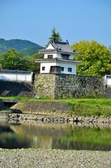 Fototapeta na wymiar 大洲城 苧綿櫓と肱川