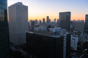 大阪市北区 梅田から見る朝焼けの高層ビル群