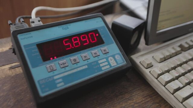 Electronic panel of scales for cars, Truck weight measurement