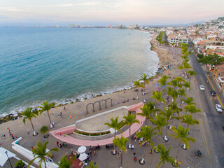 Obraz premium Arcos del malecón de Puerto Vallarta