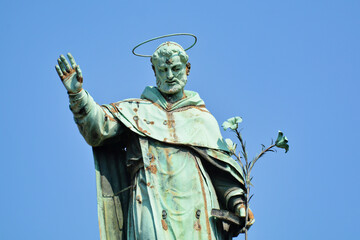 Fototapeta premium La statua di San Domenico a Bologna, Emilia Romagna, Italia.