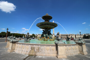 Paris - Place de la Concorde - Fontaine des Mers - obrazy, fototapety, plakaty