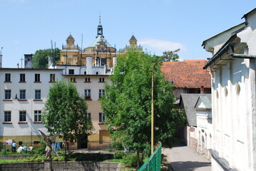 Fototapeta buildings of the small town of Wambierzyce in Poland, summer, sun, church obraz