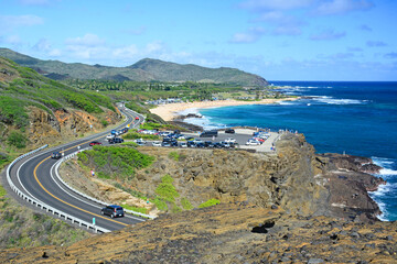 Fototapeta na wymiar Ocean view along coastline near Sandys Beach and Halona cove on east Oahu island in Hawaii