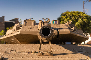 Wieżyczka czołgu od strony lufy. Fotografia z  Izraela.
