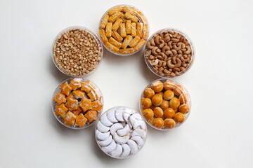 Six jars of assorted cookies for Eid Mubarak and Christmas celebration in Indonesia.