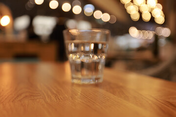 table setting restaurant knife fork