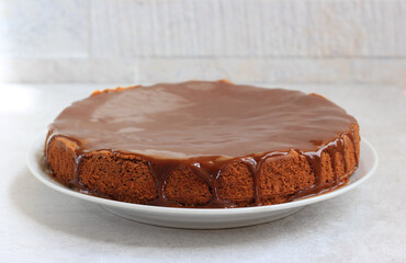 cake with chocolate glaze