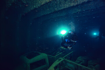 Obraz na płótnie Canvas wreck diving thistelgorm, underwater adventure historical diving, treasure hunt