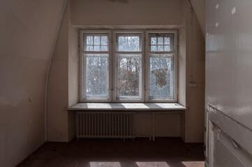Urban exploration in an old abandoned hospital in a historic mansion in Poland - Urbex in Turczynek