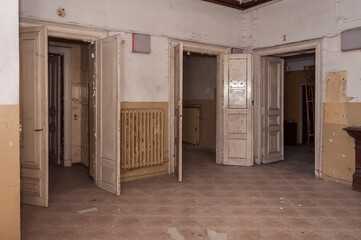 Urban exploration in an old abandoned hospital in a historic mansion in Poland - Urbex in Turczynek