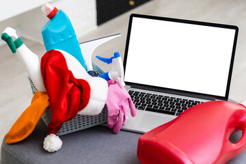 laptop blank screen, detergents, christmas