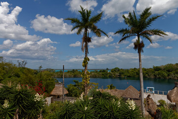 Cenote Azul - największa i najgłębsza (90 m) cenota w Bacalar.