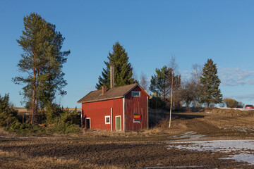 red barn in autumn