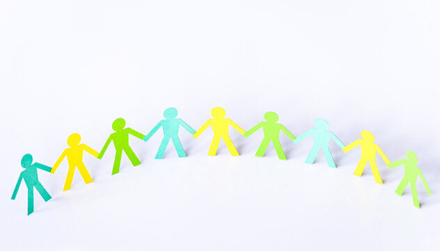 paper people chain concept of social help in group
