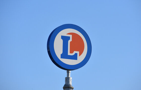 E.Leclerc emblem on a pole at popular shopping mall. WARSAW, POLAND - SEPTEMBER 26, 2021