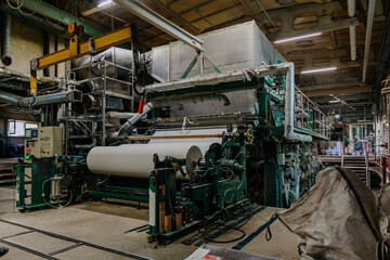 Waste paper recycling plant. Machine for production of paper rolls