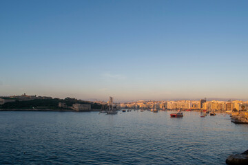 Naklejka premium sunset over the river