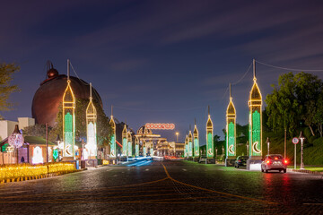 Obraz premium Katara Cultural Village decorated in Ramadan at night