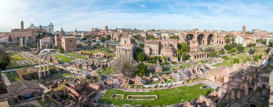 views of roman forum from palatine mountain, Rome