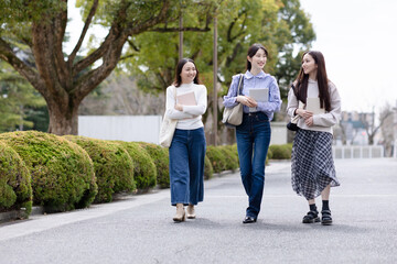 大学生のポートレート