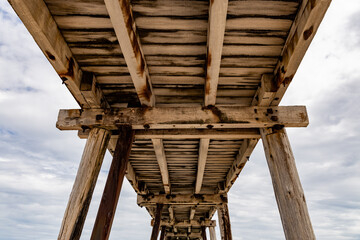 Obraz premium underneath the jetty at Port Noarlunga South Australia on February 28th 2022