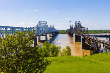 Bridges crossing the Mississippi River in Vicksburg, MS between Louisiana and Mississippi