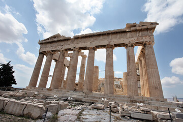 Fototapeta premium Ancient Greek temple Parthenon at Acropolis in Athens, Greece. Acropolis is an ancient citadel located on a rocky outcrop above the city of Athens.