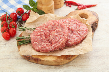 Raw pork cutlet for burger