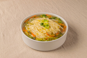진한 육수와 생면으로 만든 칼국수
