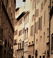 イタリア　フィレンツェの暗い路地裏