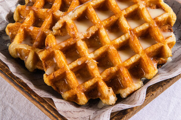 달콤하고 맛있는 슈가 와플