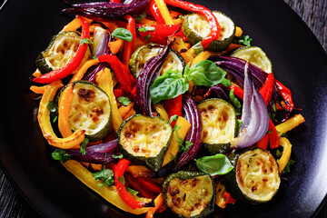 roast pepper slices with red onion and zucchini