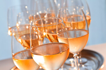 Weingläser Rose Weiß