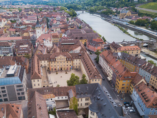 Fototapeta na wymiar Blick zum Rathaus Würzburg