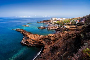 Fotobehang Canarische Eilanden Wijk &quot Los Cancajos&quot , in de stad Breña Baja. Een toeristische bestemming op het eiland La Palma (Canarische Eilanden, Spanje).
