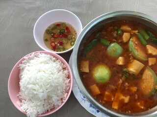 thai noodle soup