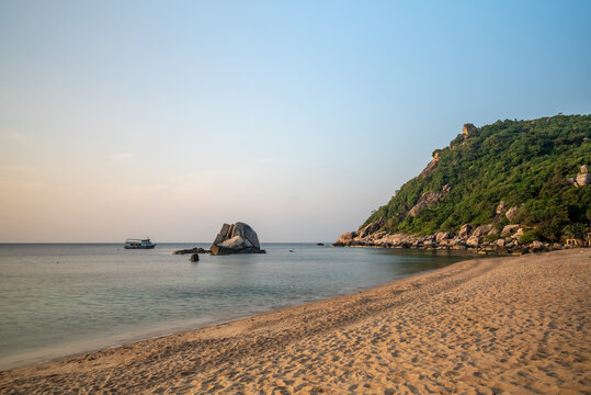 Morning sunrise at Tanod bay of Koh Tao