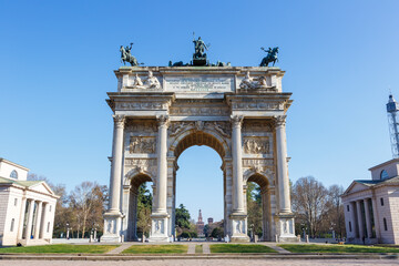 Fototapeta na wymiar Milan Arco Della Pace Milano peace triumphal arch gate travel traveling town in Italy