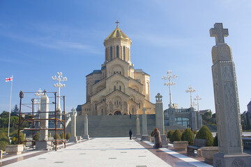 Fototapeta na wymiar Holy Trinity Cathedral or Sameba church in Tbilisi, Georgia 