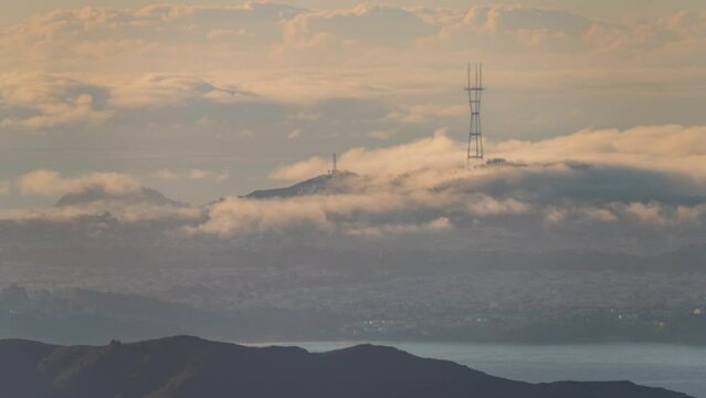 Timelapse - Sutro Tower, San Francisco, in the Fog